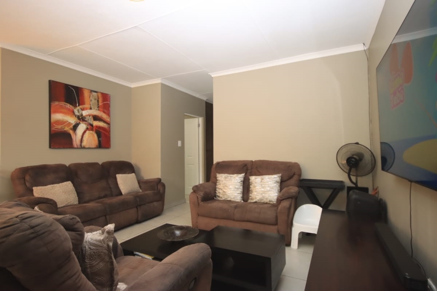 To Let  Bedroom Property for Rent in Kidds Beach Eastern Cape